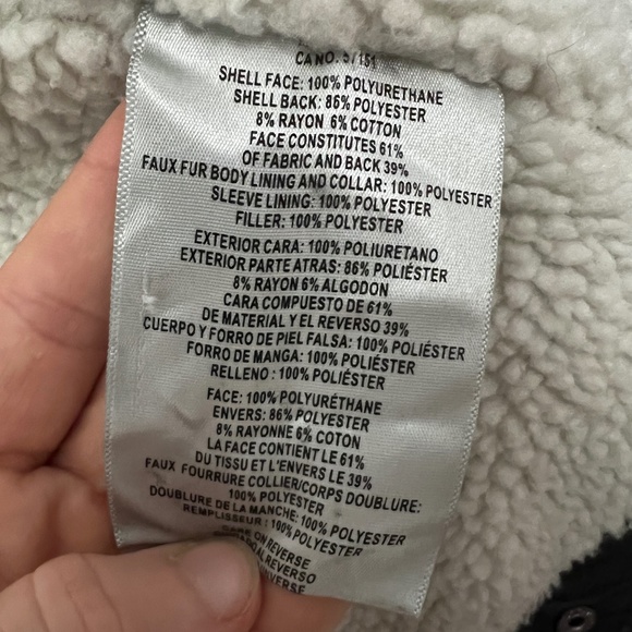 Levi’s Women’s Faux Leather Sherpa Lined Trucker Jacket In Black Cream - Medium - Picture 4 of 5